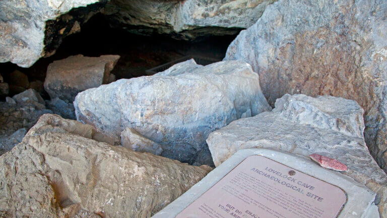 Lovelock Cave