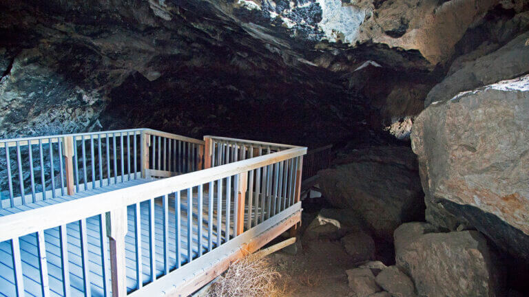 Lovelock Cave