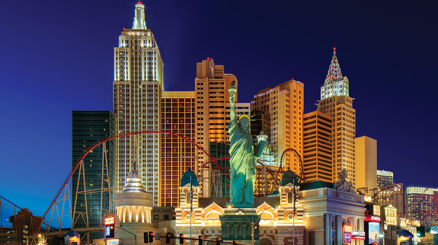 Las Vegas's version of New York City skyline - Picture of New York