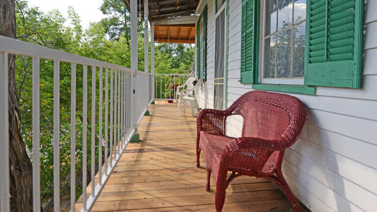 patio at Union Street Lodging B&B