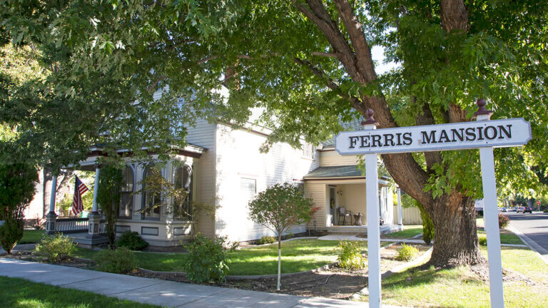 perris mansion