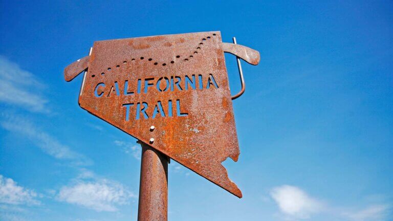 california trail center sign