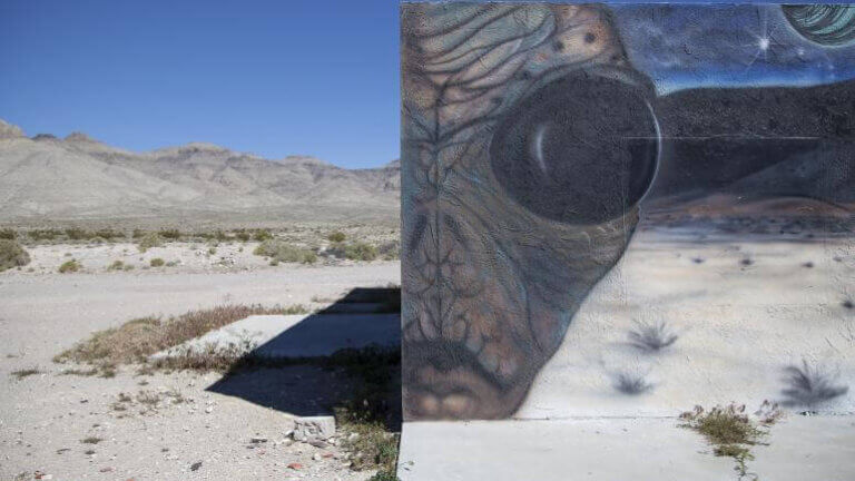 extraterrestrial highway art