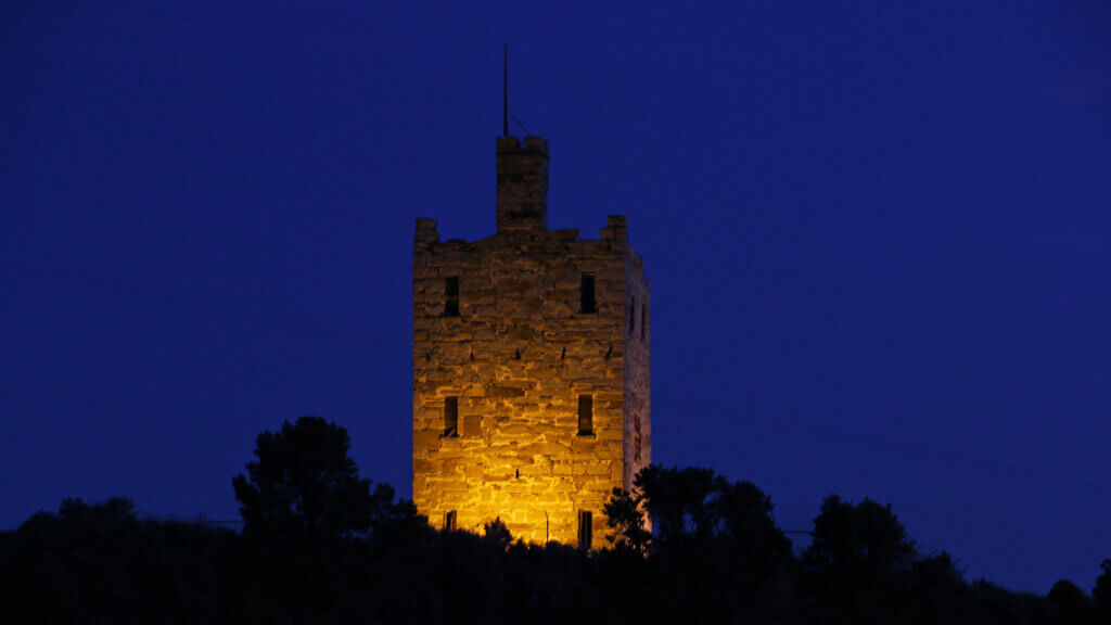 stokes castle at night
