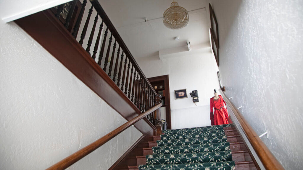 staircase at the jackson house hotel and tea room