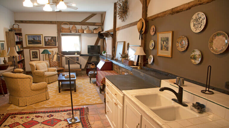 kitchen at the old pioneer garden country inn