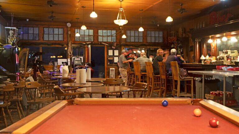 pool table at mozart tavern