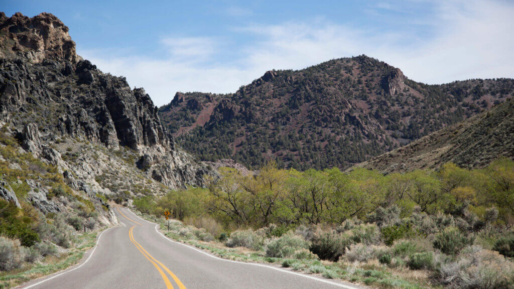 scenic road in nevada