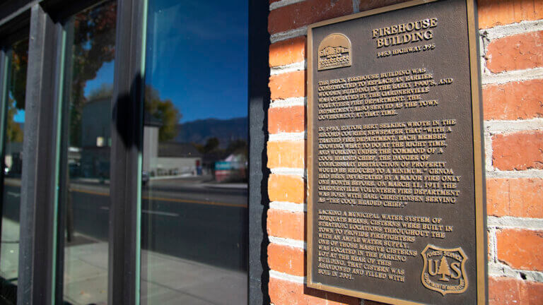 plaque at overland restaurant & pub