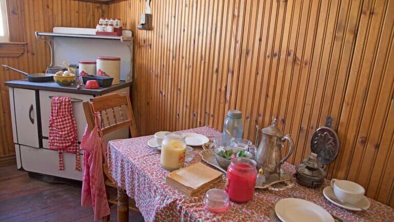 kitchen elgin schoolhouse