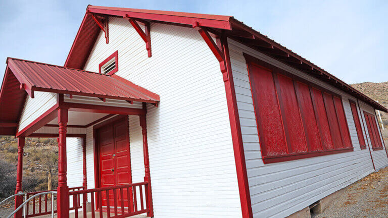 red white schoolhouse elgin