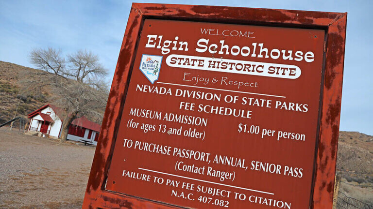 sign outside elgin schoolhouse