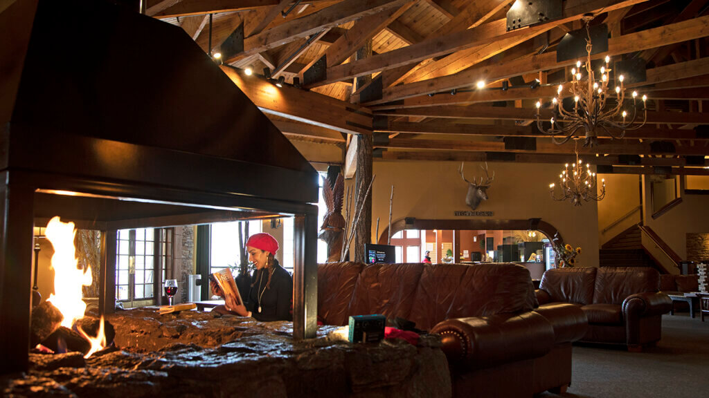 Retreat on Charleston Peak Lobby