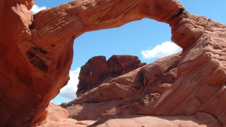 valley of fire scenic byway rock bridge