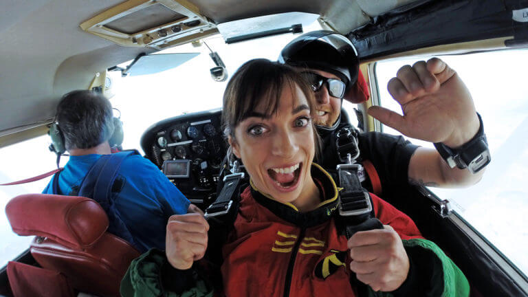 skydive lake tahoe guests and teacher about to jump