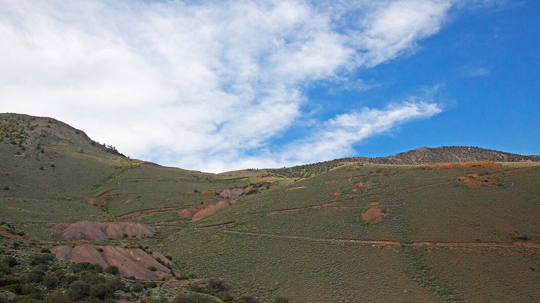 mountain range of boundary peak 