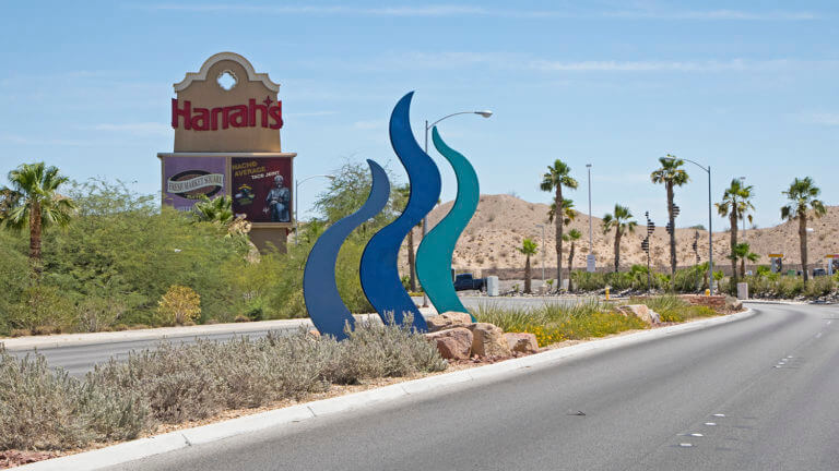 entrance to harrahs laughlin casino hotel