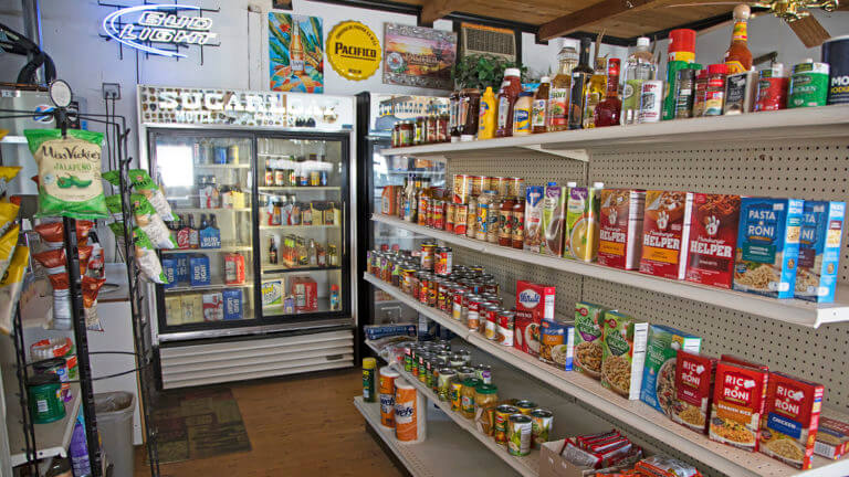 grocery store at sugarloaf mountain