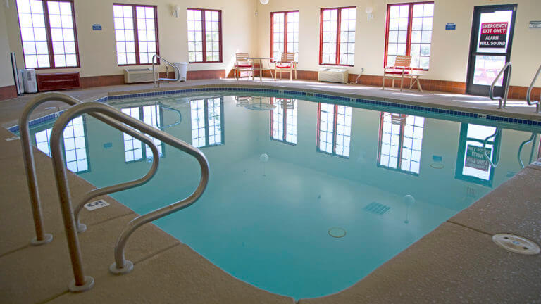 pool at silverland inn suites