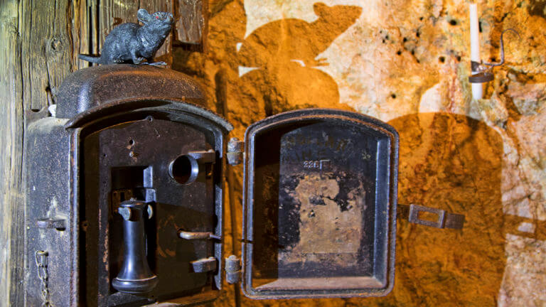 old telephone at chollar mine
