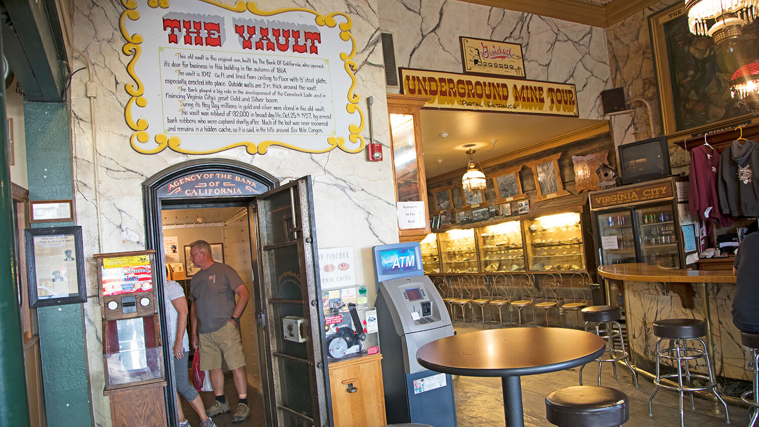 bar at Ponderosa Saloon 