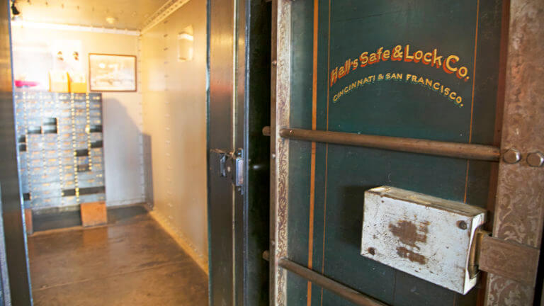 ponderosa saloon safe and lock