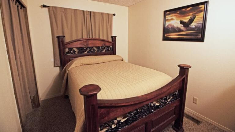 Crosby's Lodge bed