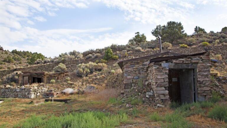 manhattan ghost town in big smoky valley