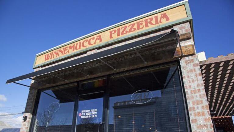 store front of winnemucca pizzeria