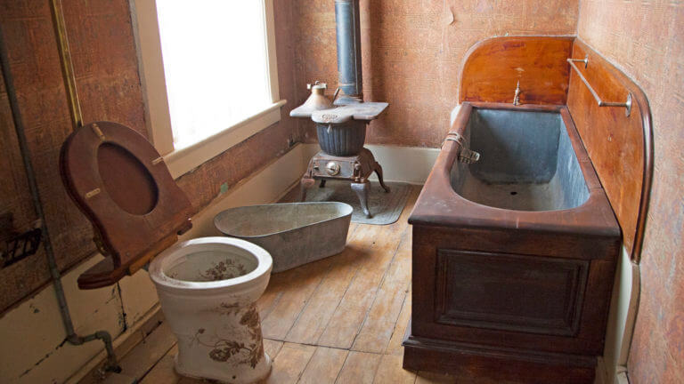 mackay mansion museum bathroom