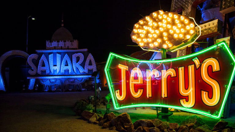 Landmark sign, Las Vegas, This sign, curated by the Neon Mu…