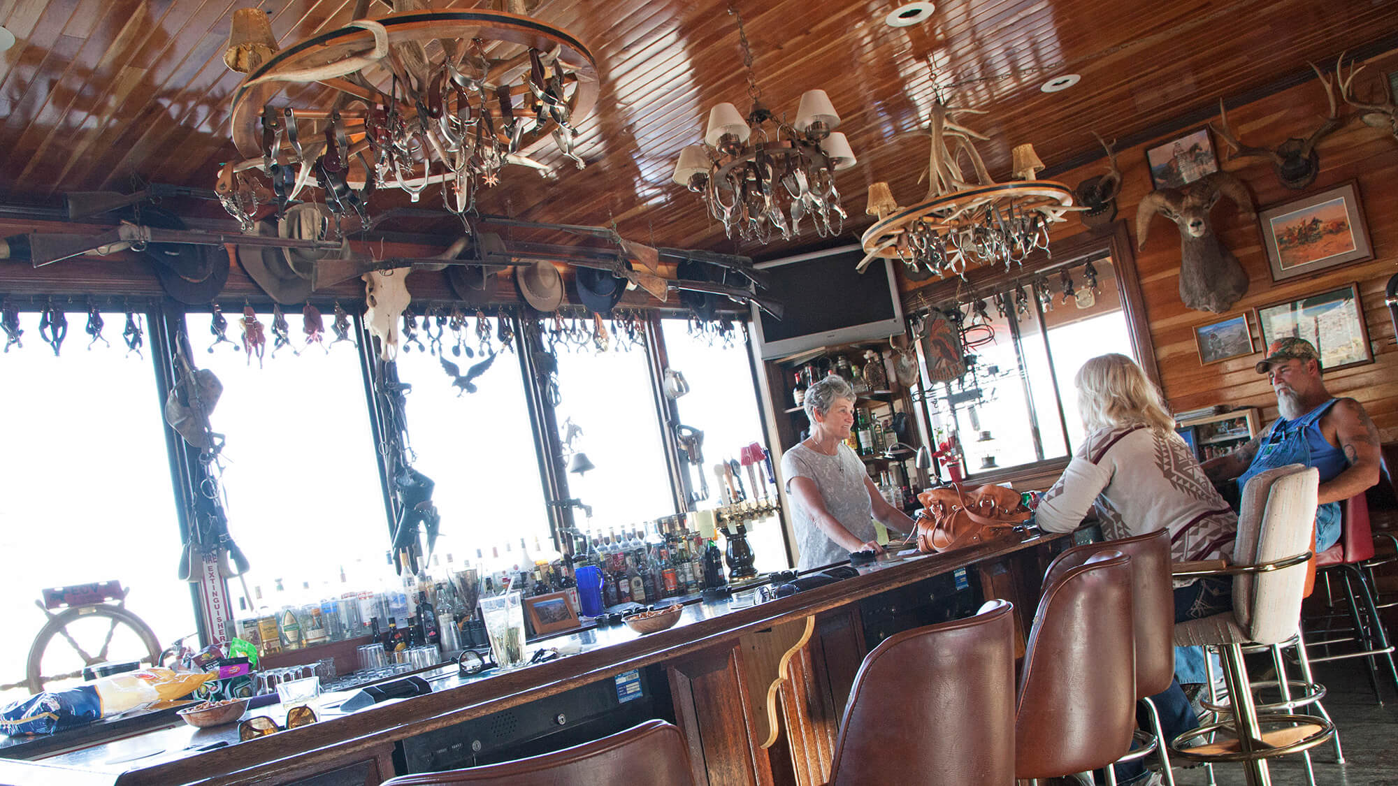 15 Sagebrush Saloons Worth Drinking In… And What To Order