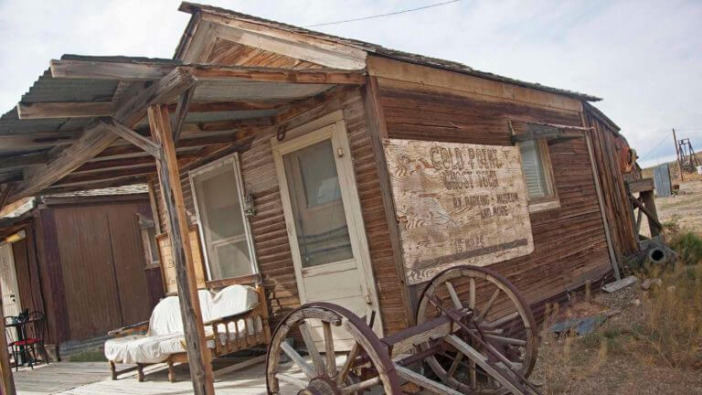 old rustic building at gold point