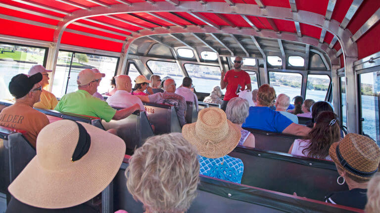 tour on London Bridge Jet Boat Tours