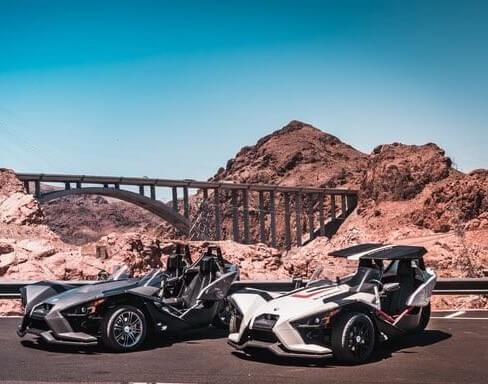 slingshot parked with views