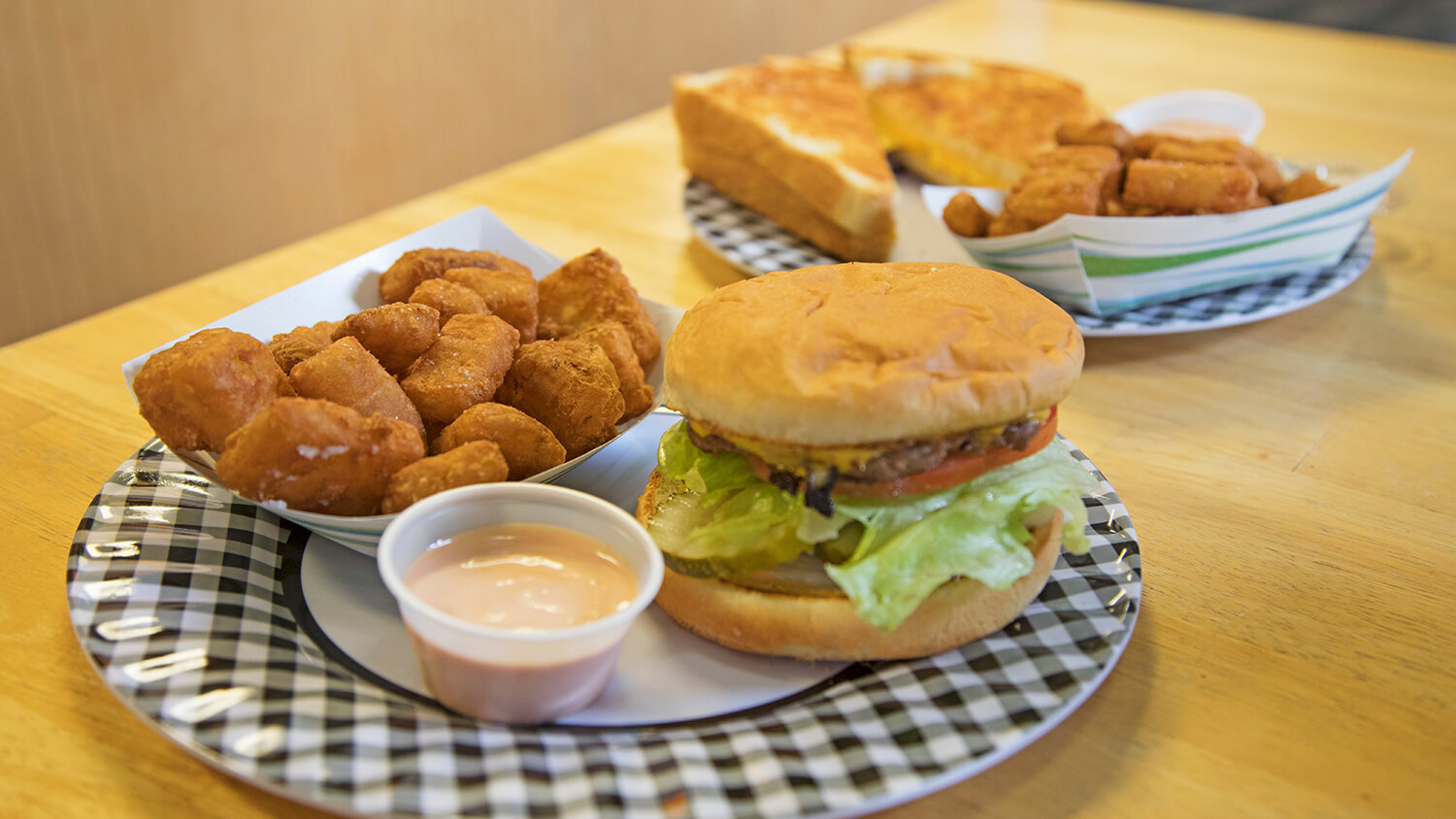 burger and tater tots