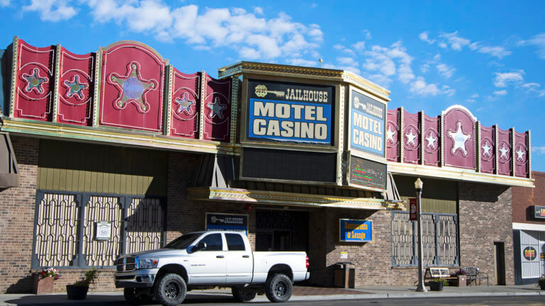 jailhouse motel and casino during daytime