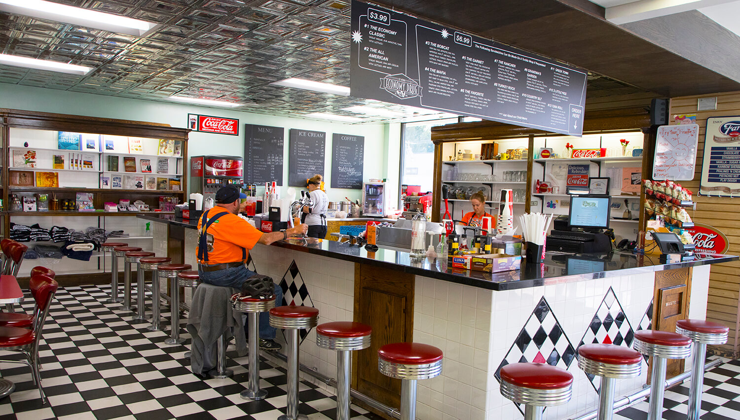 Old Fashioned Ice Cream Shops - America Soda Fountains