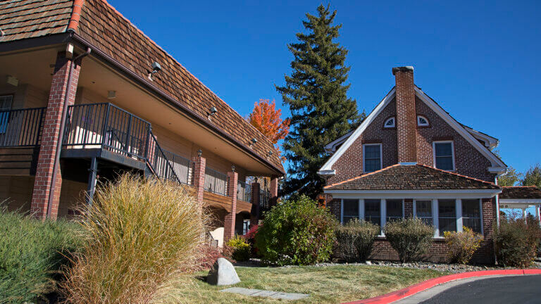 outside the carson valley motor lodge