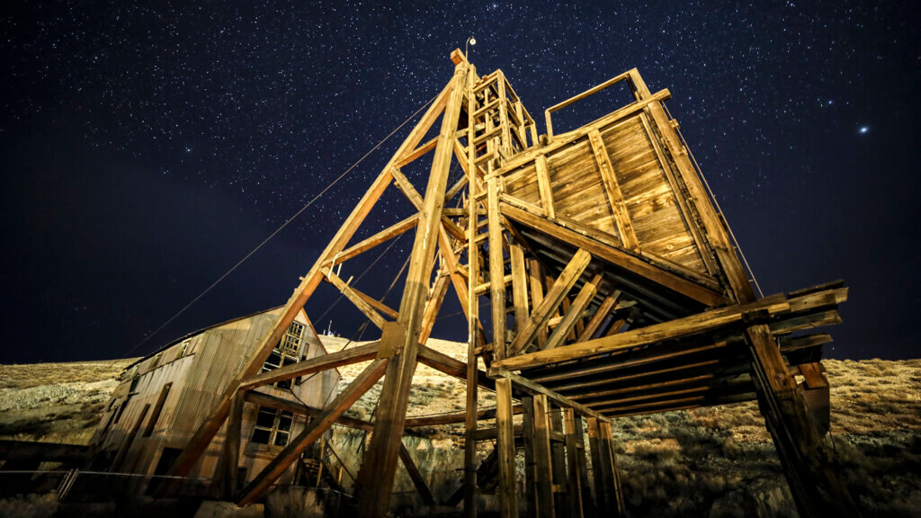 tonopah mining park at night