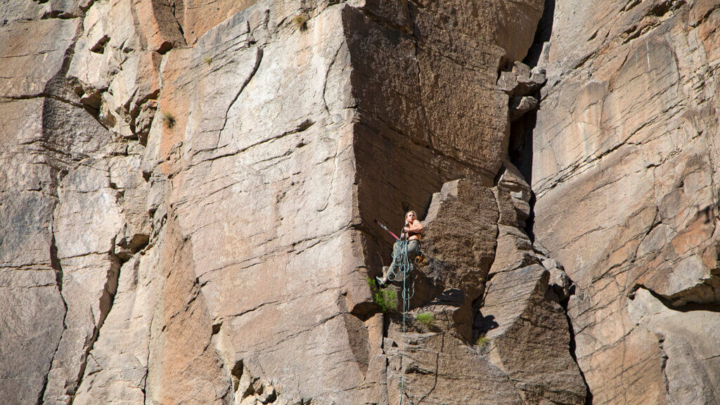 climbing finlay crack