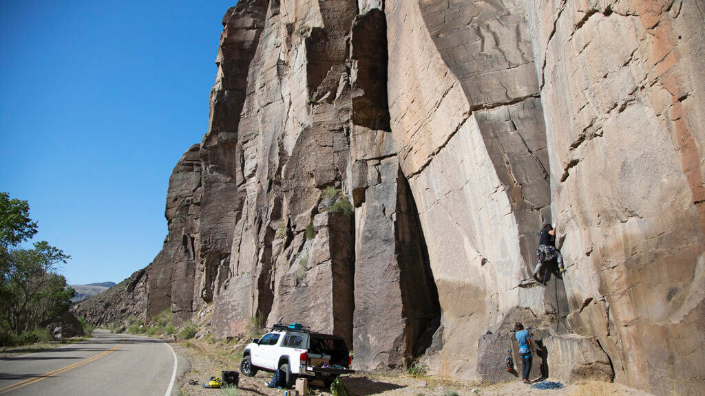 rock climbing walls at rainbow canyon