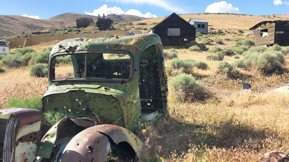 broken down car at seven troughs ghost town