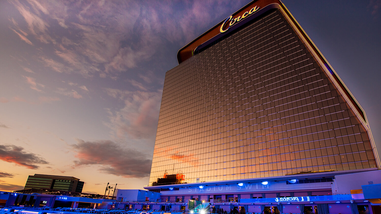 Circa Resort & Casino, Stadium Swim