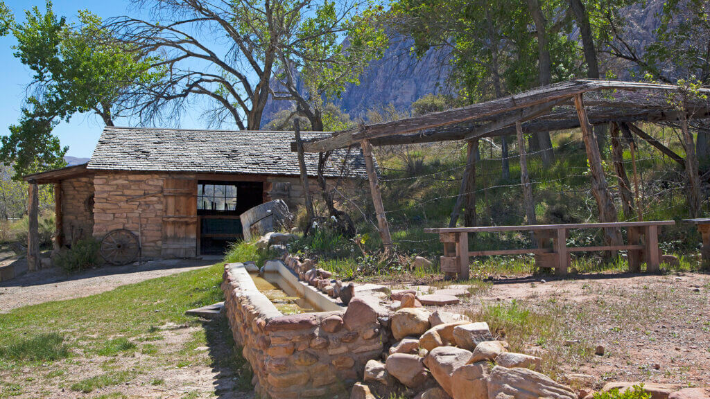 cabin at spring mountain ranch state park