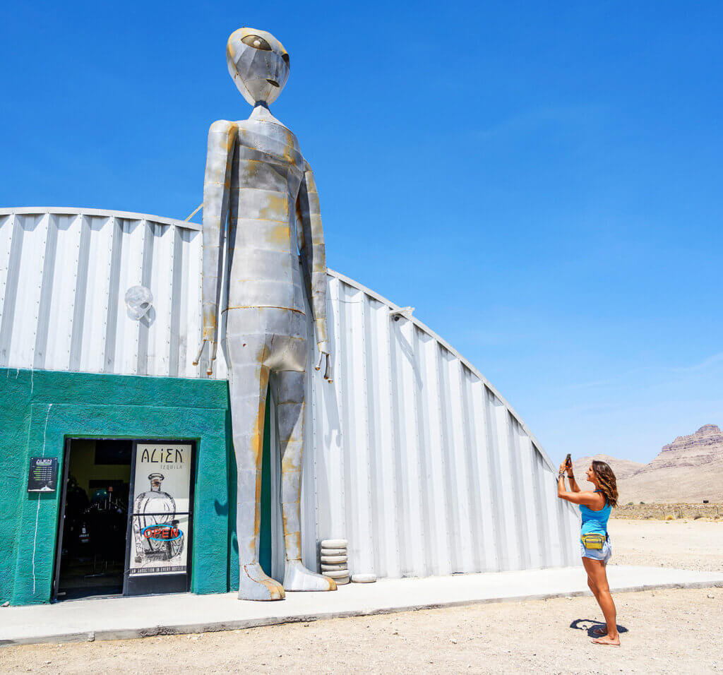giant alien statue