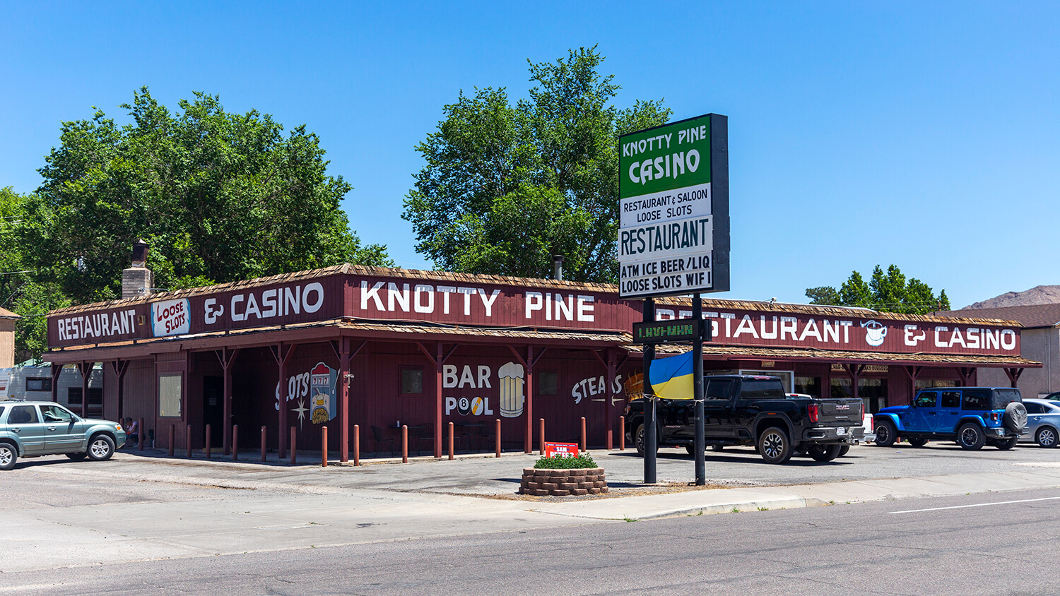 Knotty Pine Restaurant & Lounge