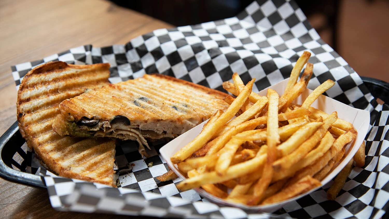 Minden Meat and Deli 31 Craft Beers on Tap Carson Valley