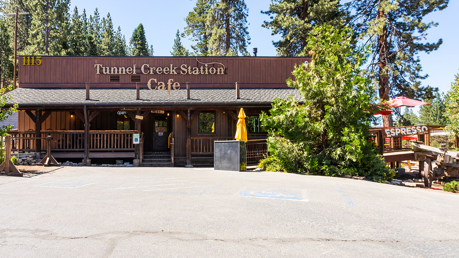 Tunnel Creek Café