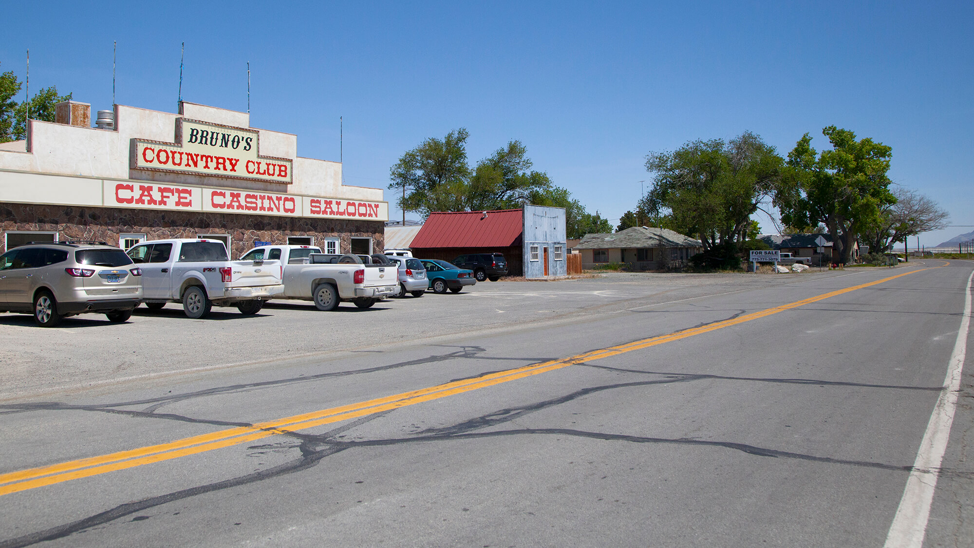 15 Sagebrush Saloons Worth Drinking In… And What To Order